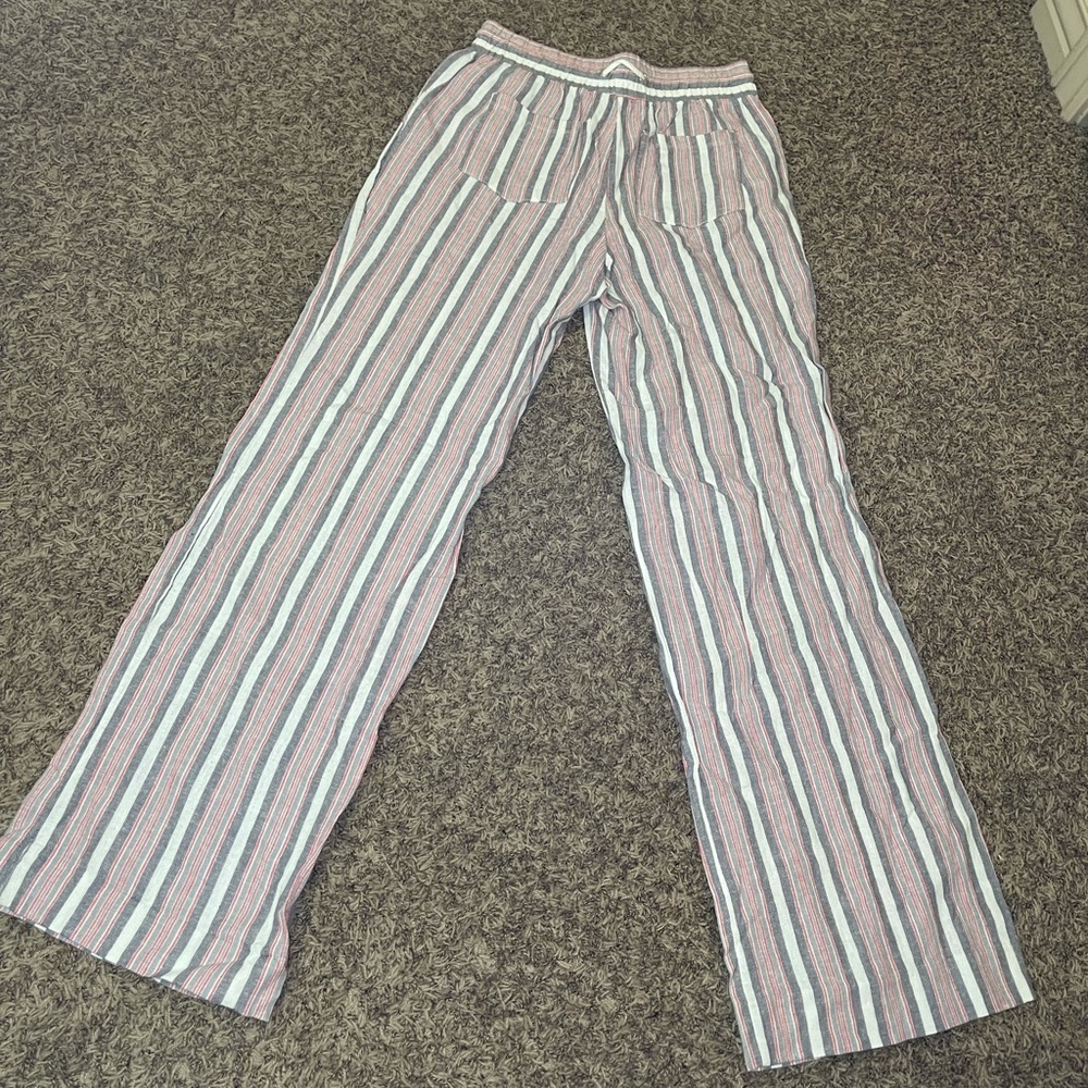 Pink,grey,white pants